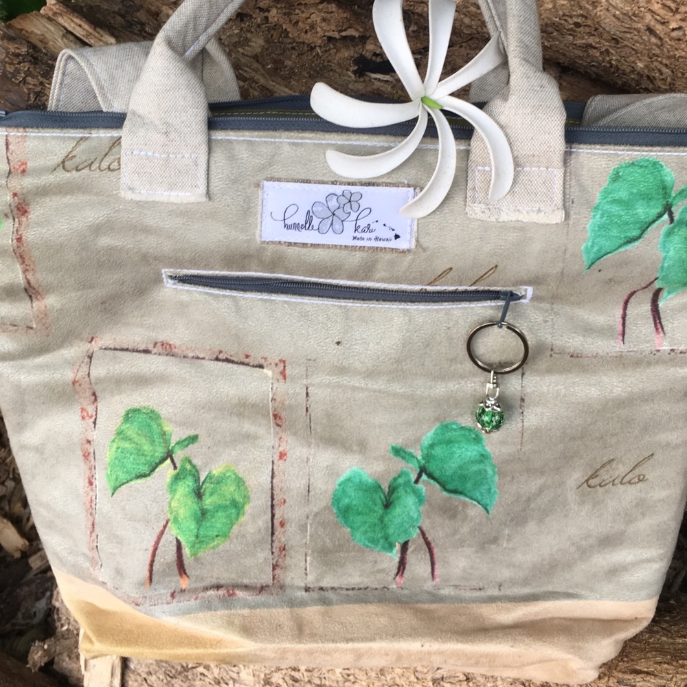 🌸Hunnelle & Kari Messenger Tote Bag🌸